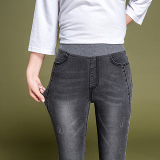 Elastic High-Rise Jean